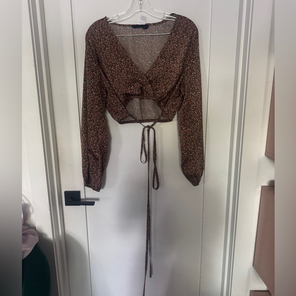 Elegant Floral V-Neck Blouse with Tie